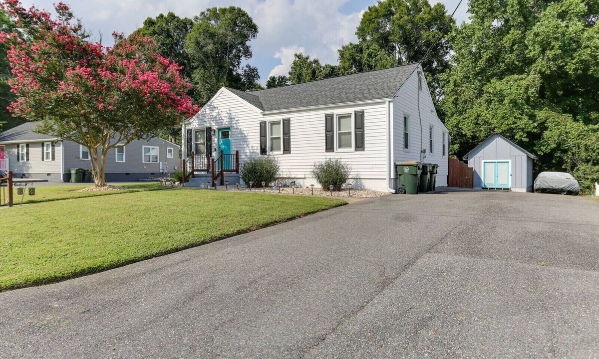 Williamsburg House | 3 bedroom in Williamsburg - Next to Busch Gardens!
