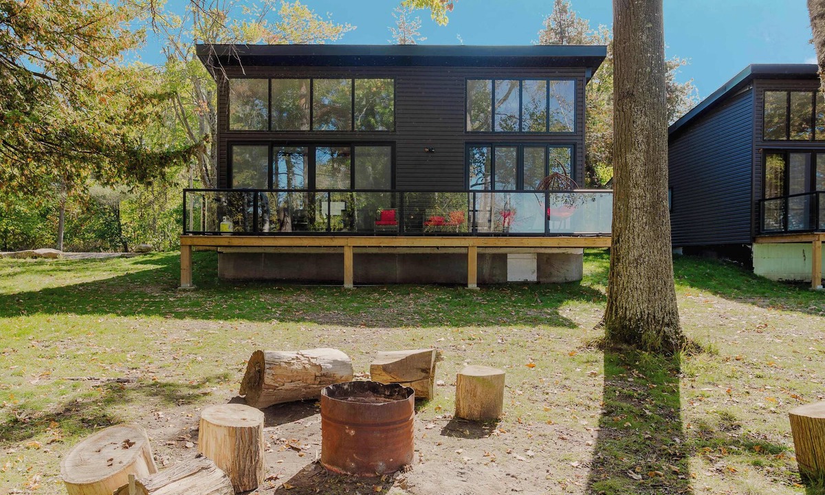 Lakefield Cabin | 3-bedroom Lakefront Villa #7