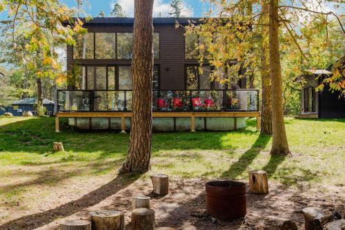 Lakefield House | 3-bedroom Lakefront Villa #5