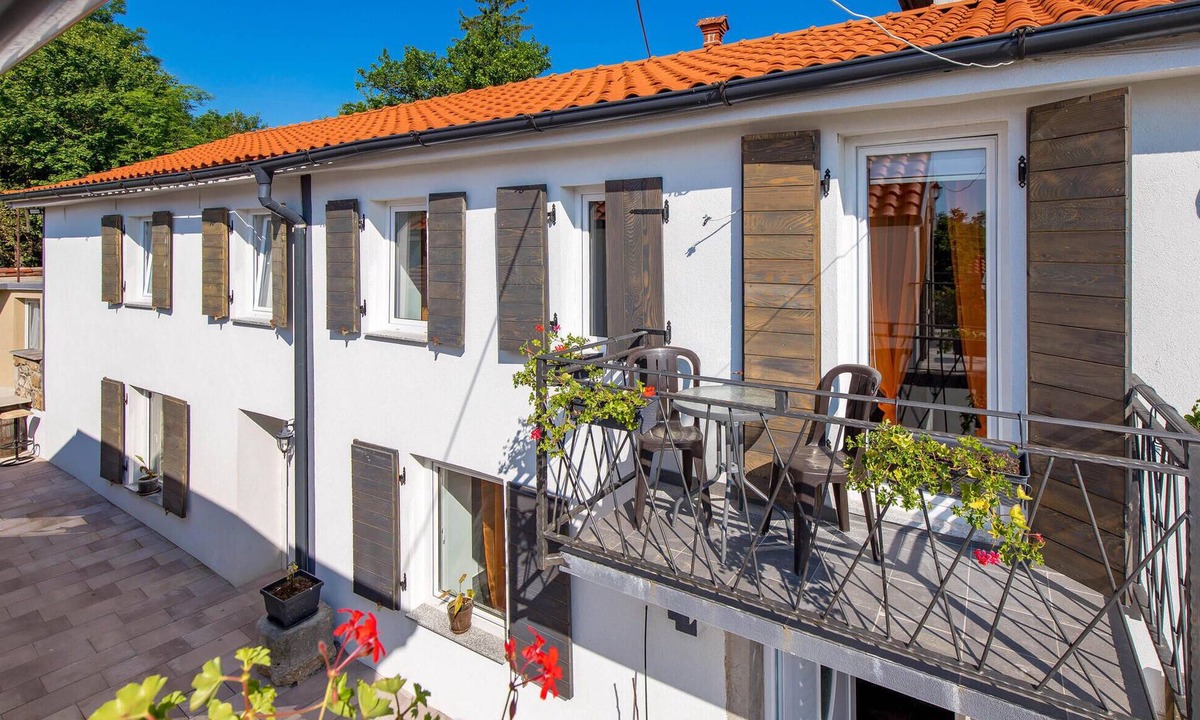Jurdani House | 3 bedroom lovely home in Jurdani