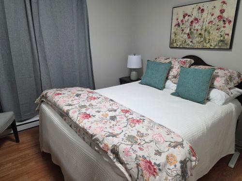 Fredericton Apartment | 3 Bedroom Near Airport