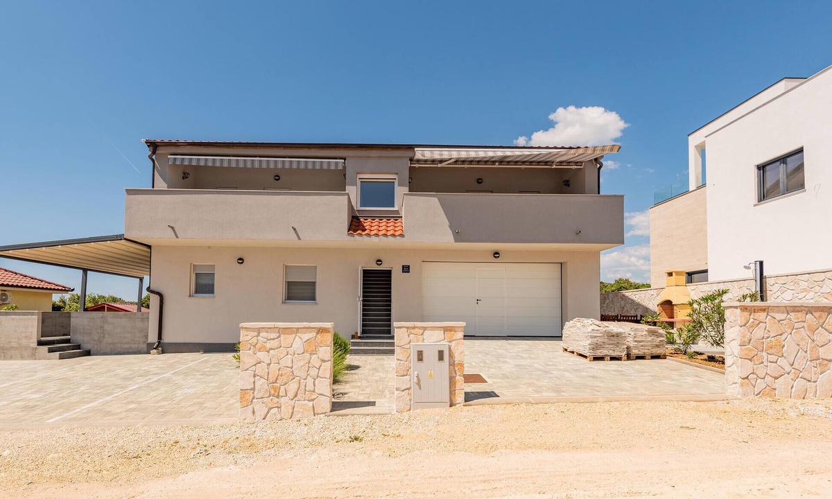 Kolan Apartment | 3 bedroom nice apartment in Mandre