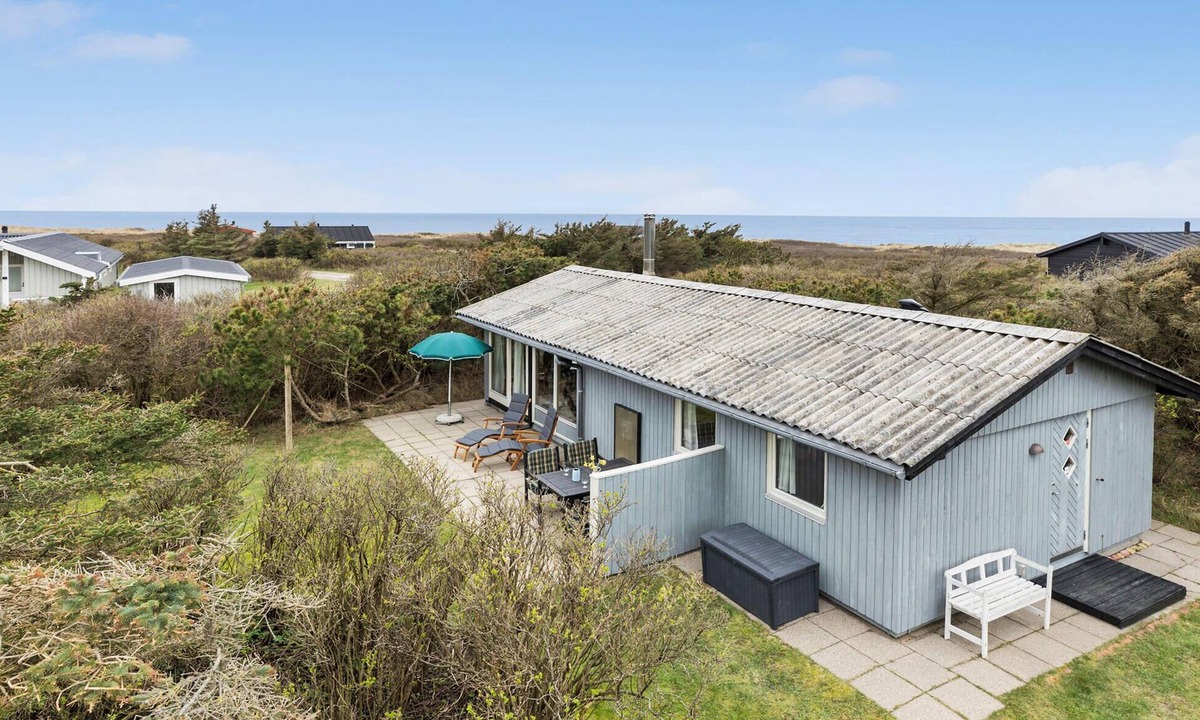 Lonstrup House | 3 bedroom nice home in Hjørring