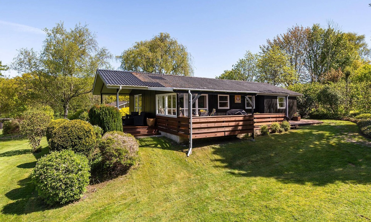 Hvalpsund House | 3 bedroom nice home in Farsø