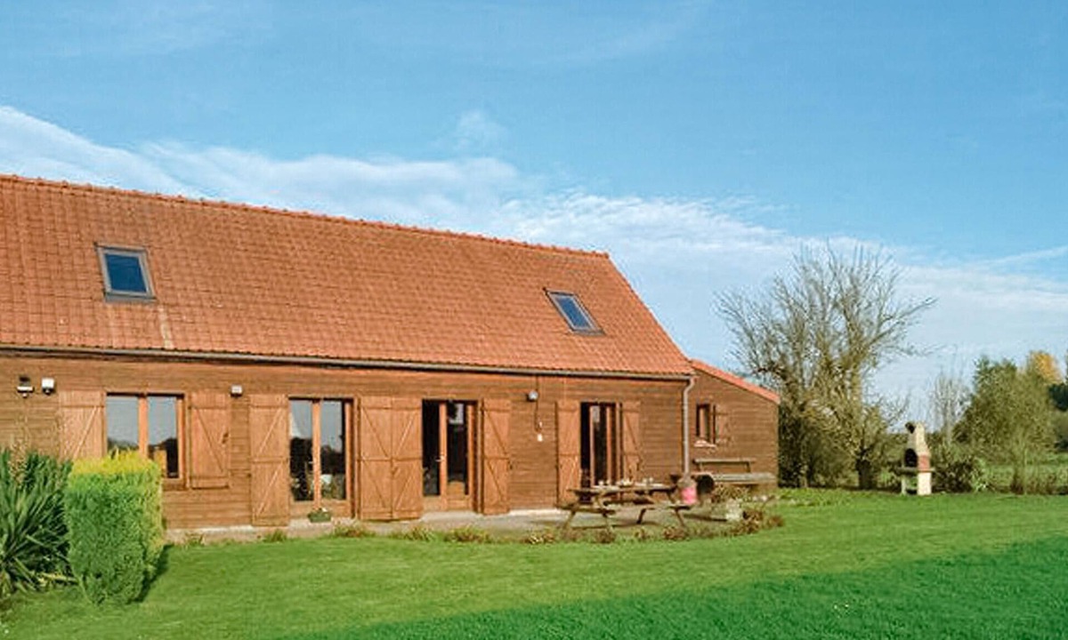Saint-Omer House | 3 bedroom nice home in ST OMER