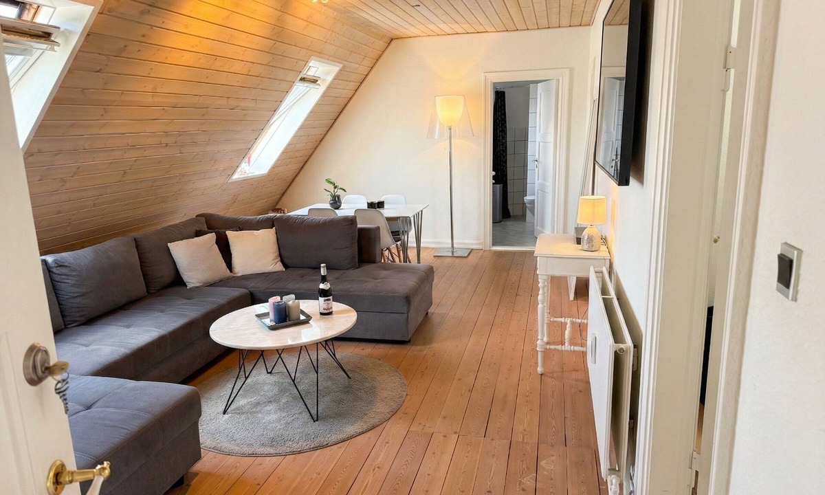 Esbjerg Apartment | 3-Bedroom Penthouse Apartment in Central Esbjerg