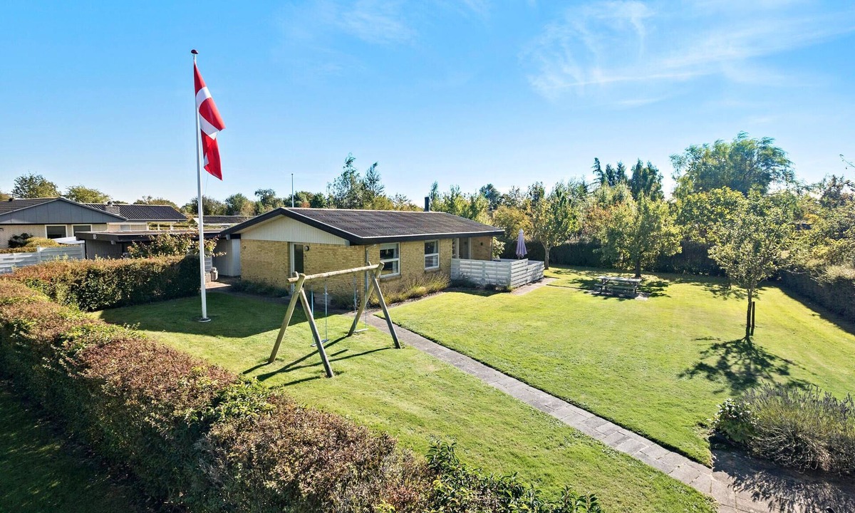 Skovmose House | 3 bedroom pet friendly home in Sydals