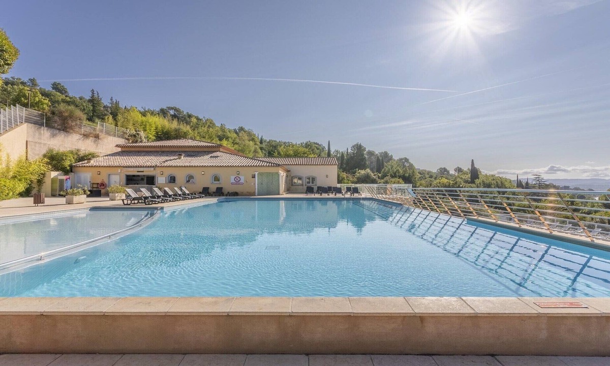 Callian Apartment | 3-Bedroom Provencal Retreat for 8