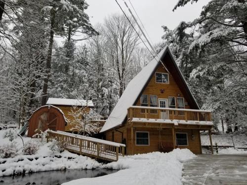 Fishs Eddy House | 3 Bedroom - Self-Care PineHouse