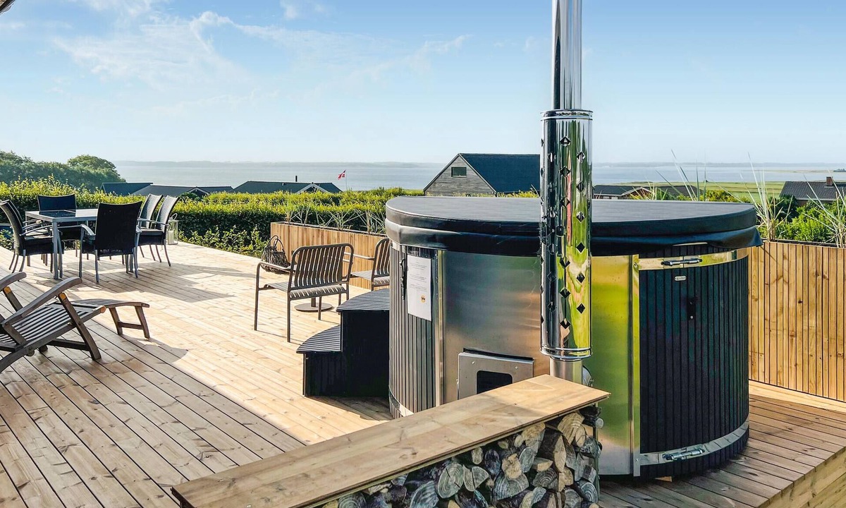 Ronbjerg House | 3 bedroom stunning home in øster assels