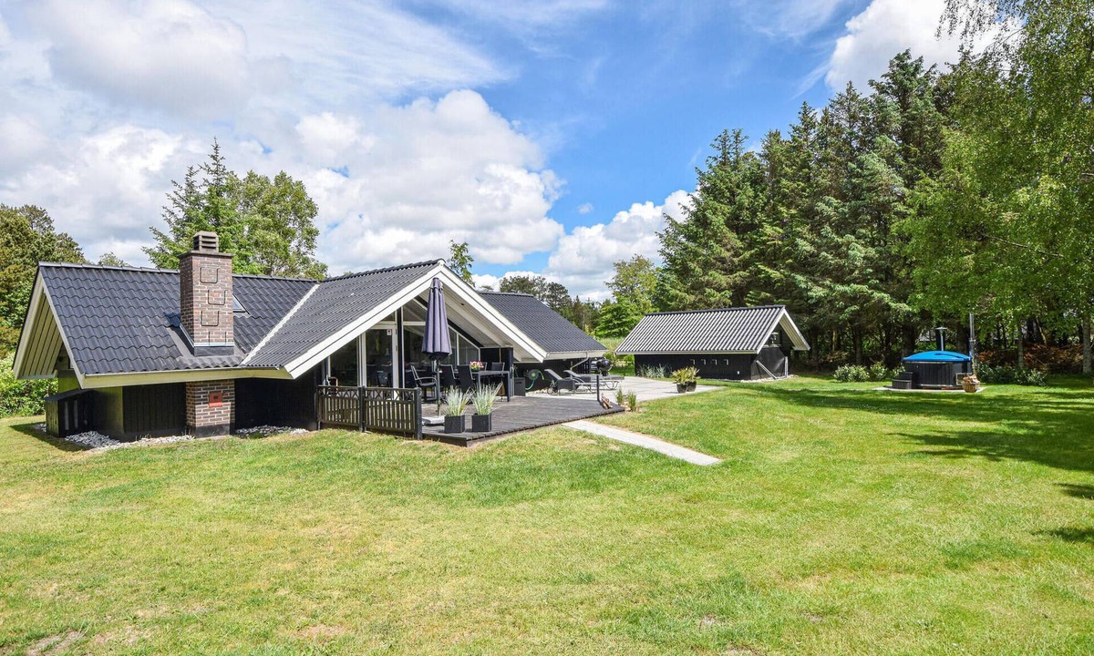 Ho House | 3 bedroom stunning home in Blåvand