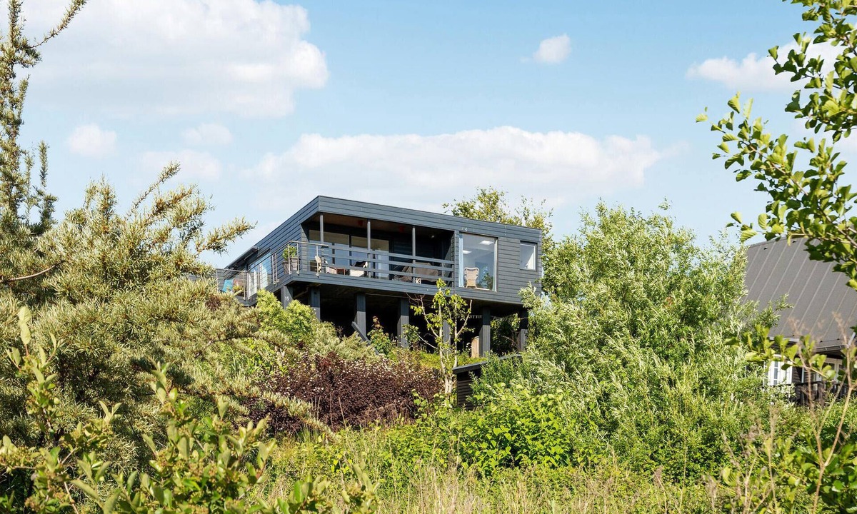 Grønninghoved Strand House | 3 bedroom stunning home in Sjølund