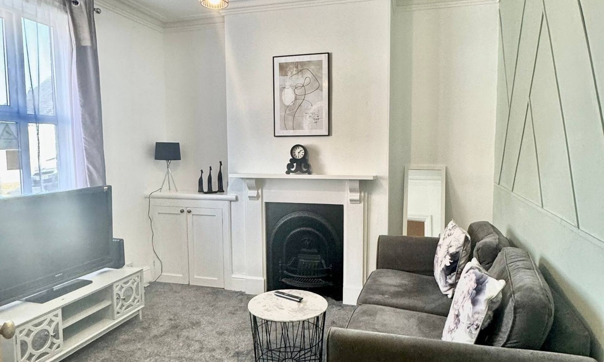 Northampton House | 3 Bedroom Terraced House