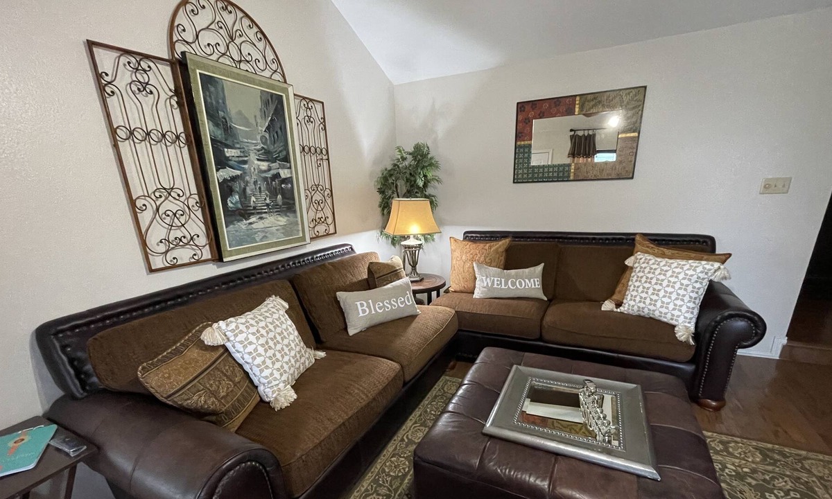 Wetmore House | 3 bedroom Texas Hill Country Haven.