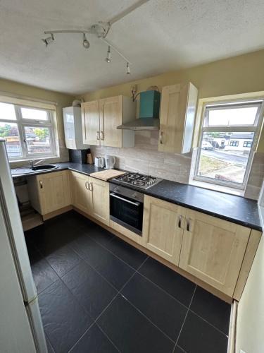 Thundersley Apartment | 3 Bedroom Thundersley Apartment