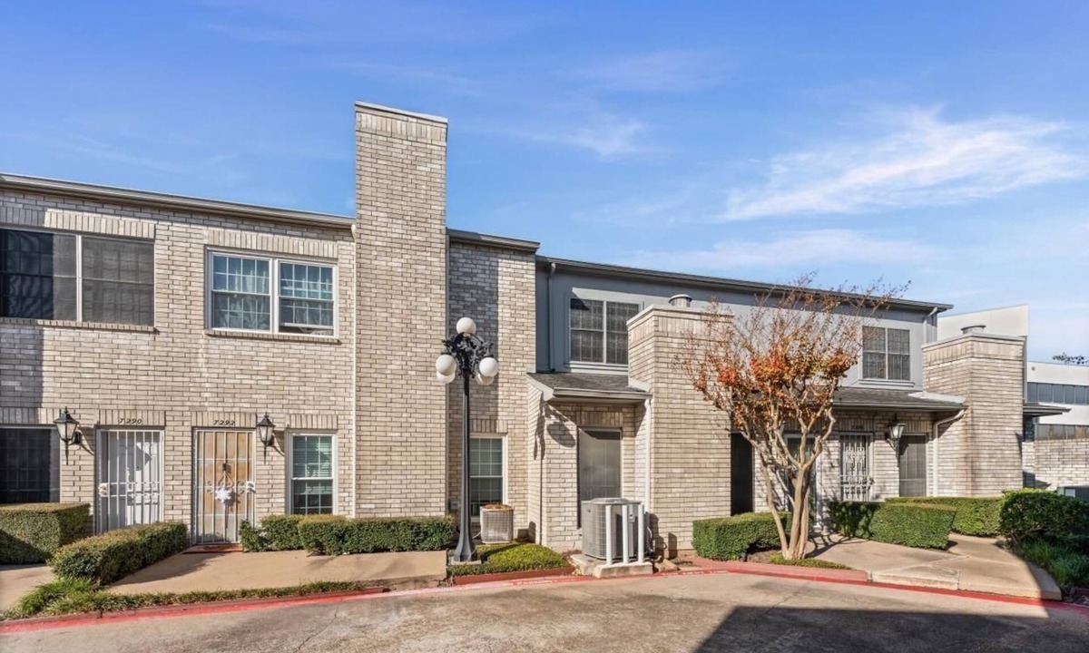 Sharpstown House | 3-bedroom townhome in amazing Houston with AC comfort