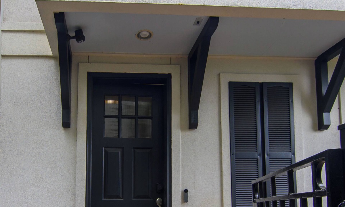 Lazybrook/Timbergrove House | 3-bedroom townhome in wonderful Houston with cool AC