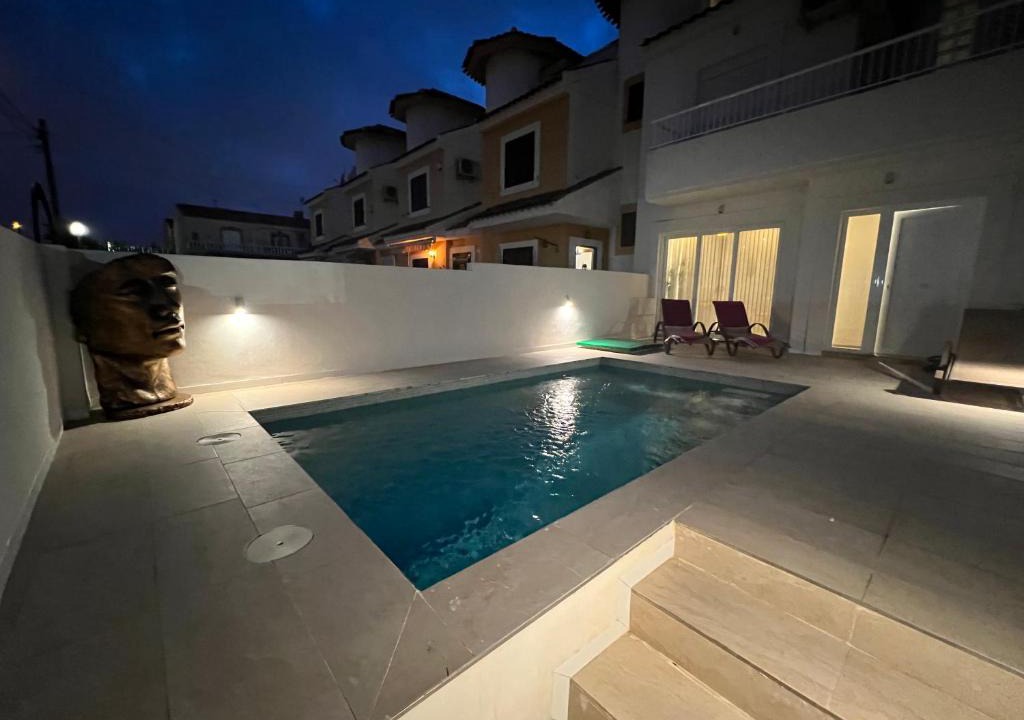 Flamenca Beach House | 3 bedroom townhouse private pool playa flamenca