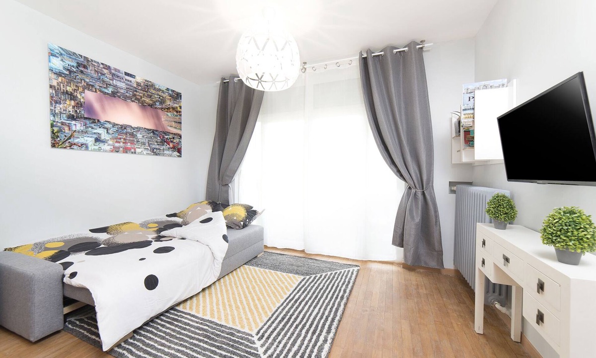 Villejuif Apartment | 3 bedrooms - 3 bathrooms - air conditioning - parking - quiet location