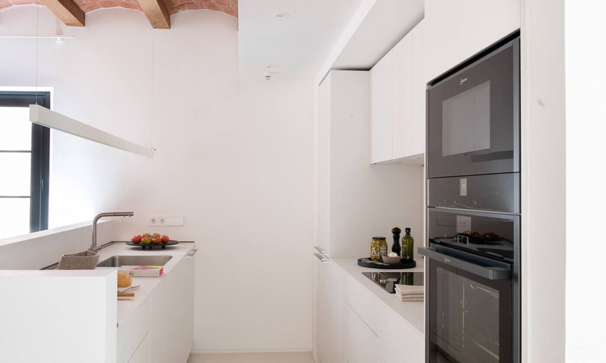 Gothic Quarter Apartment | 3 bedrooms luxury apt in Port Vell (minimum stay 32 days)