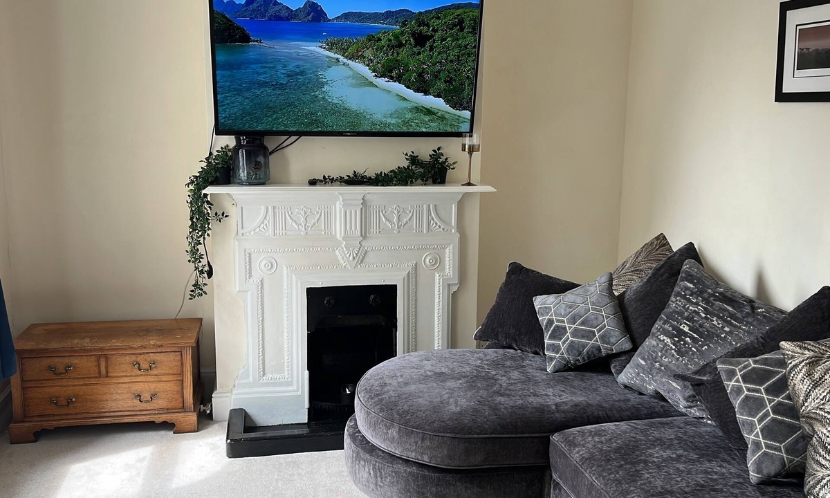 Dover House | 3 Befroom Victorian townhouse