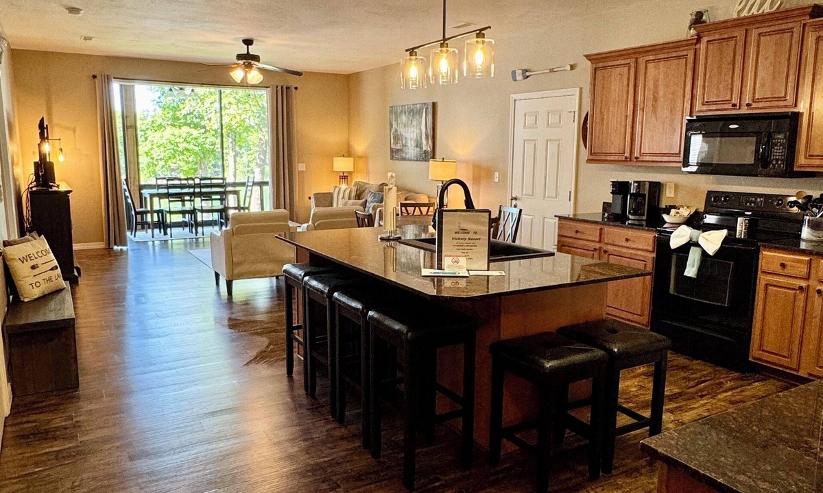 Hollister Condo | 3 BR, 3 Bath, with Dock Access. Lower level with walkout to the lake.