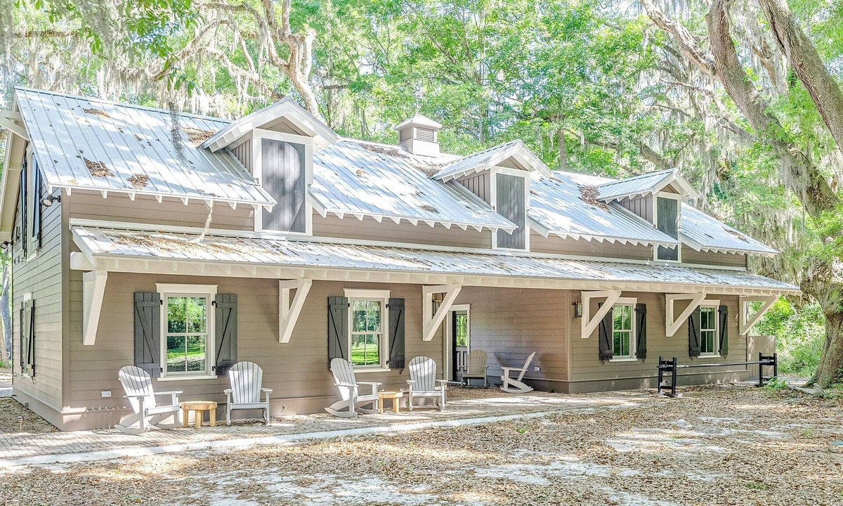 Darien Cottage | 3-BR Dogtrot Cottage w/dock, pool, & private firepit on Emma's Driftwood Farm