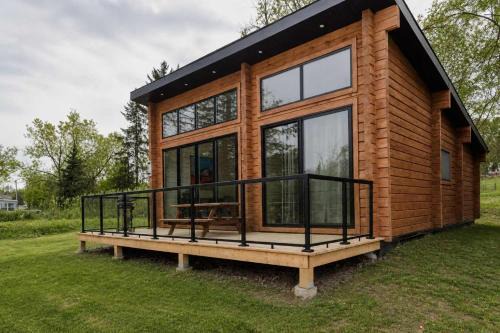 Harwood House | 3-BR Lakefront Cottage Rice Lake #1