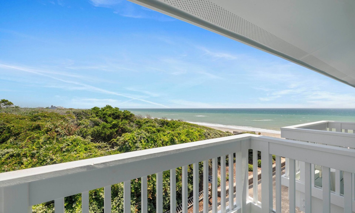 Pine Knoll Shores House | 3 BR Oceanfront Townhome - Remodeled Kitchen & Baths, Views Pool WiFi