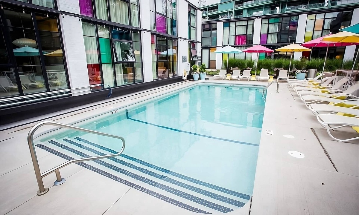 West Fens Hotel | 3 Convenient Units Minutes from Museum of Science! Pets Allowed, Valet Parking!