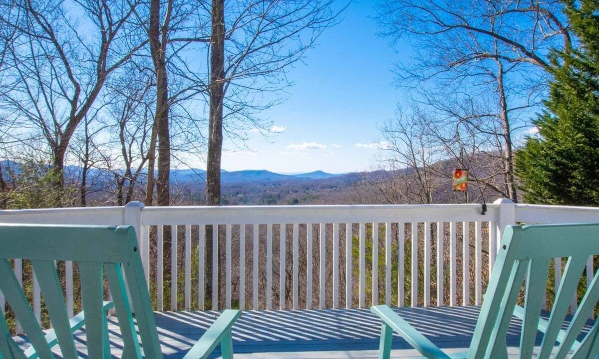 Blairsville Cabin | 3 Deer - Amazing View - Fireplace