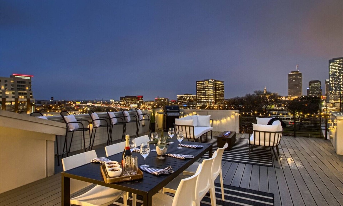 Downtown Nashville House | 3 - Downtown VIEWS - The Music City Collection