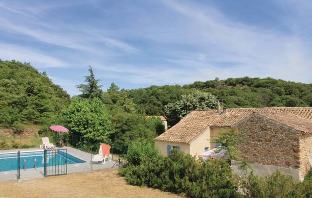 Saint-Julien-de-Peyrolas House | 3 bedroom accommodation in St. Julien de Peyrolas