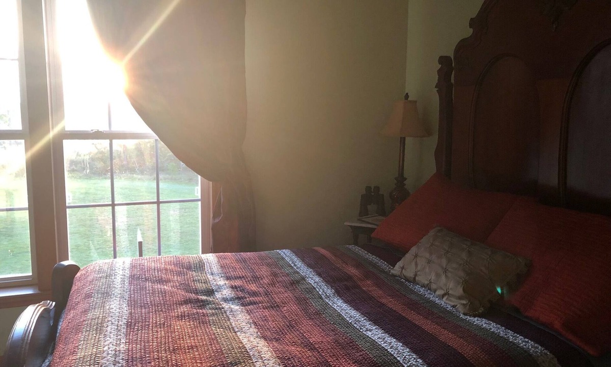 Milford Bed & Breakfast | 3 guestrooms with attached and shared bath