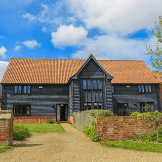 Saxmundham House | 3 Hazlewood