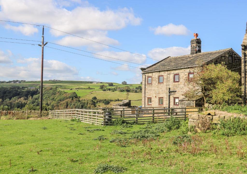 Hebden Bridge House | 3 Horsehold