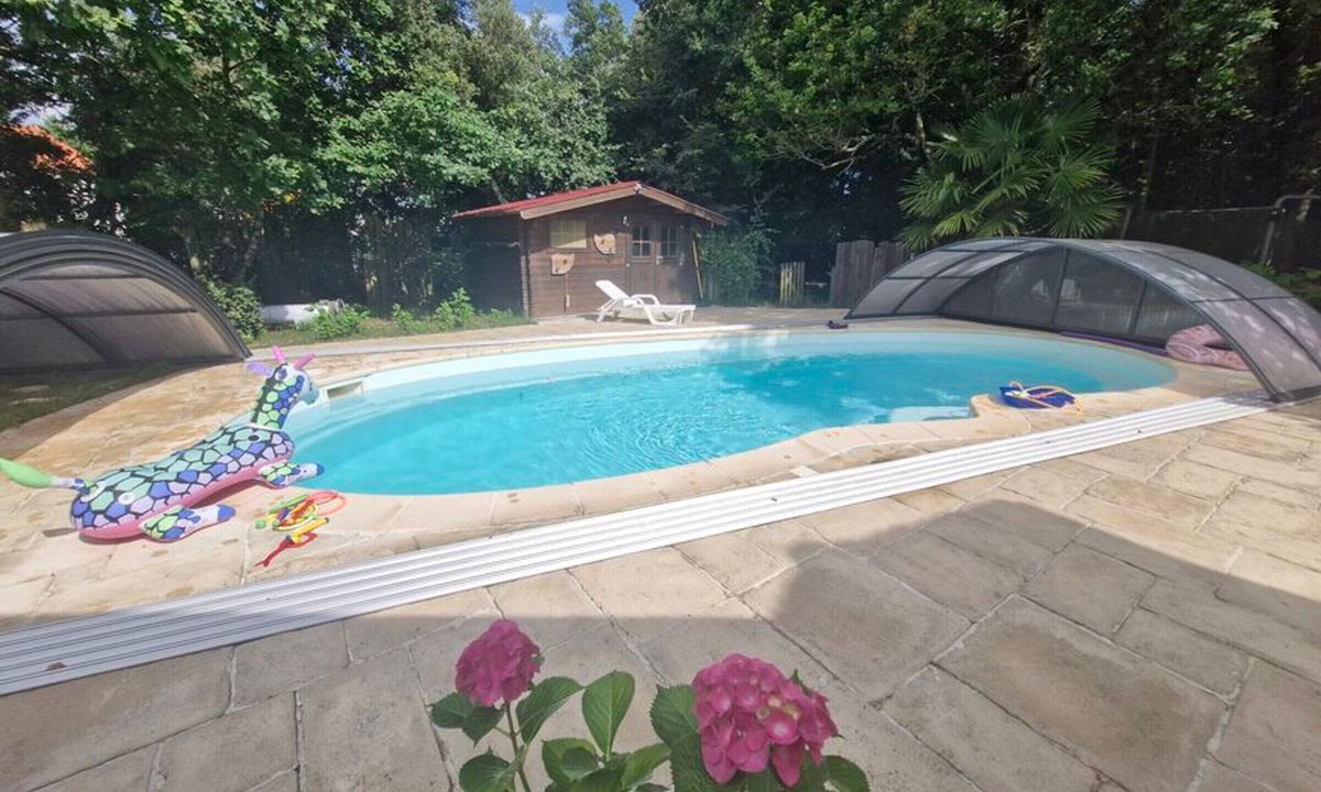 Saint-Jean-de-Monts House | 3* House with Private Pool and Wi-Fi in Saint-Jean-de-Monts