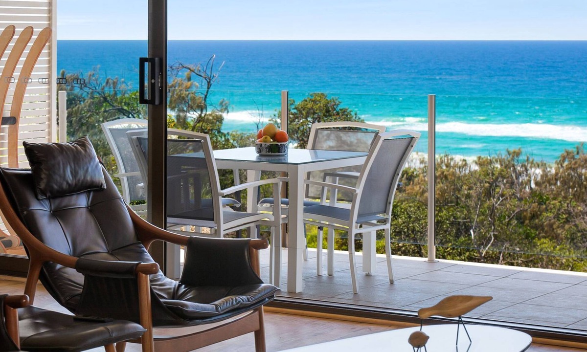 Sunrise Beach Apartment | 3 Kayannee, 5 Tingira Cres