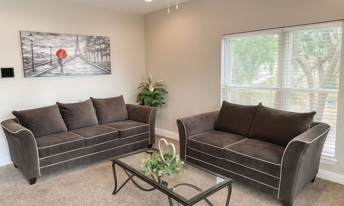 Kreole Apartment | 3 King Beds, Full Kitchen, W/D, Feels Like Home