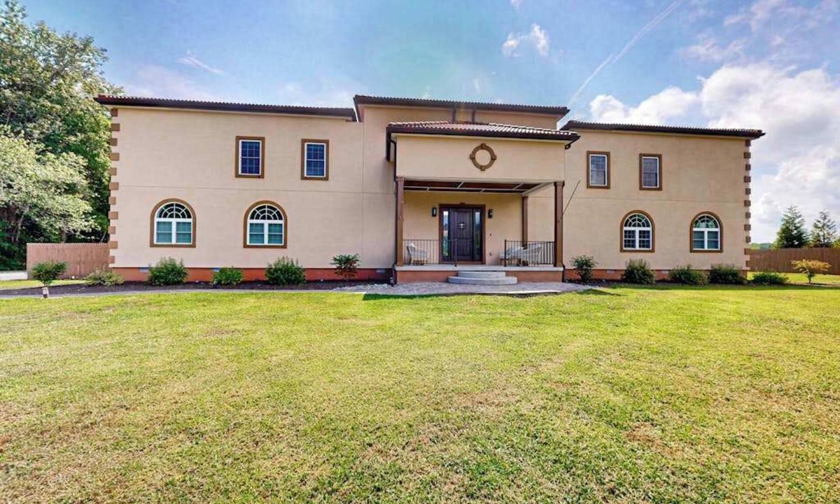 Bishopville House | 3 Ladies Estate