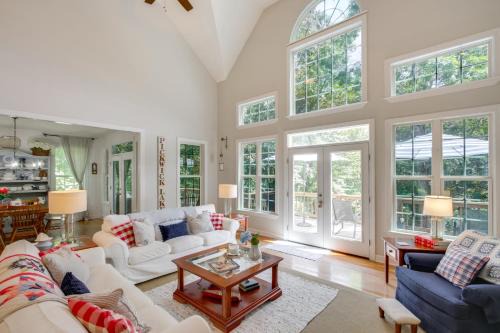 Counce House | 3 Mi to Pickwick Lake: Spacious Family Getaway
