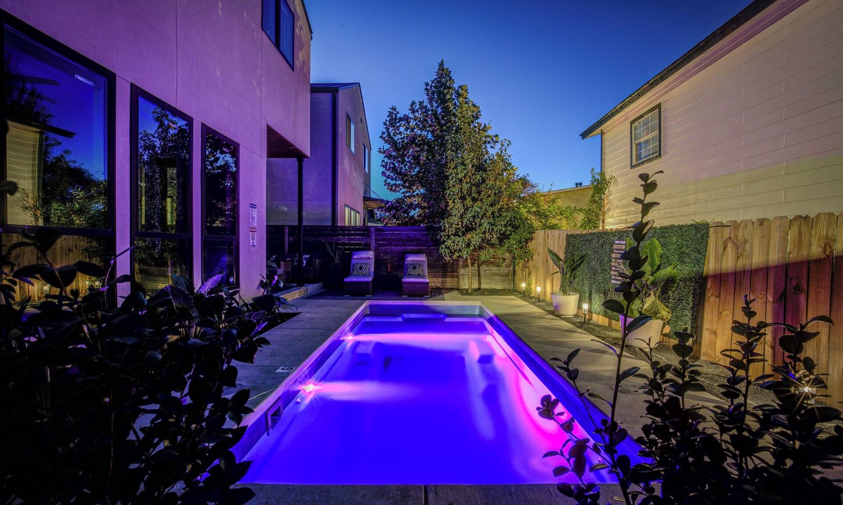 Mahncke Park House | 3 Mi to San Antonio River Walk: Gem w/Heated Pool