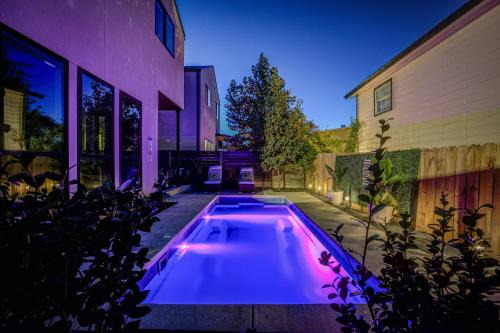Mahncke Park House | 3 Mi to San Antonio River Walk: Gem w/Heated Pool