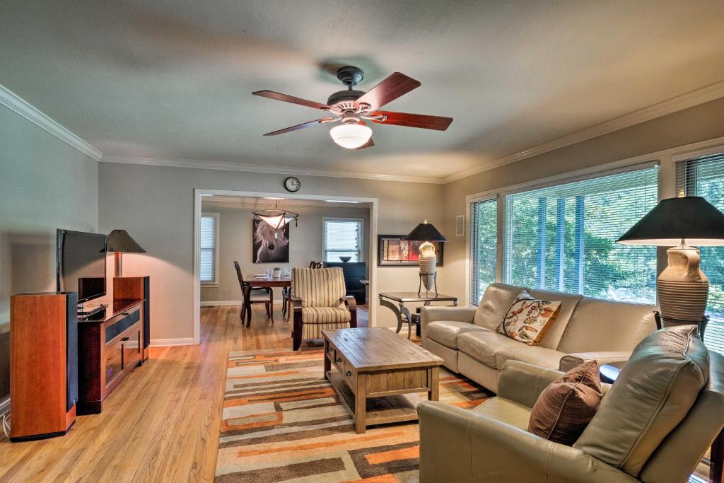 Westfield House | 3 Mi to SoCo: City Escape w/Patio