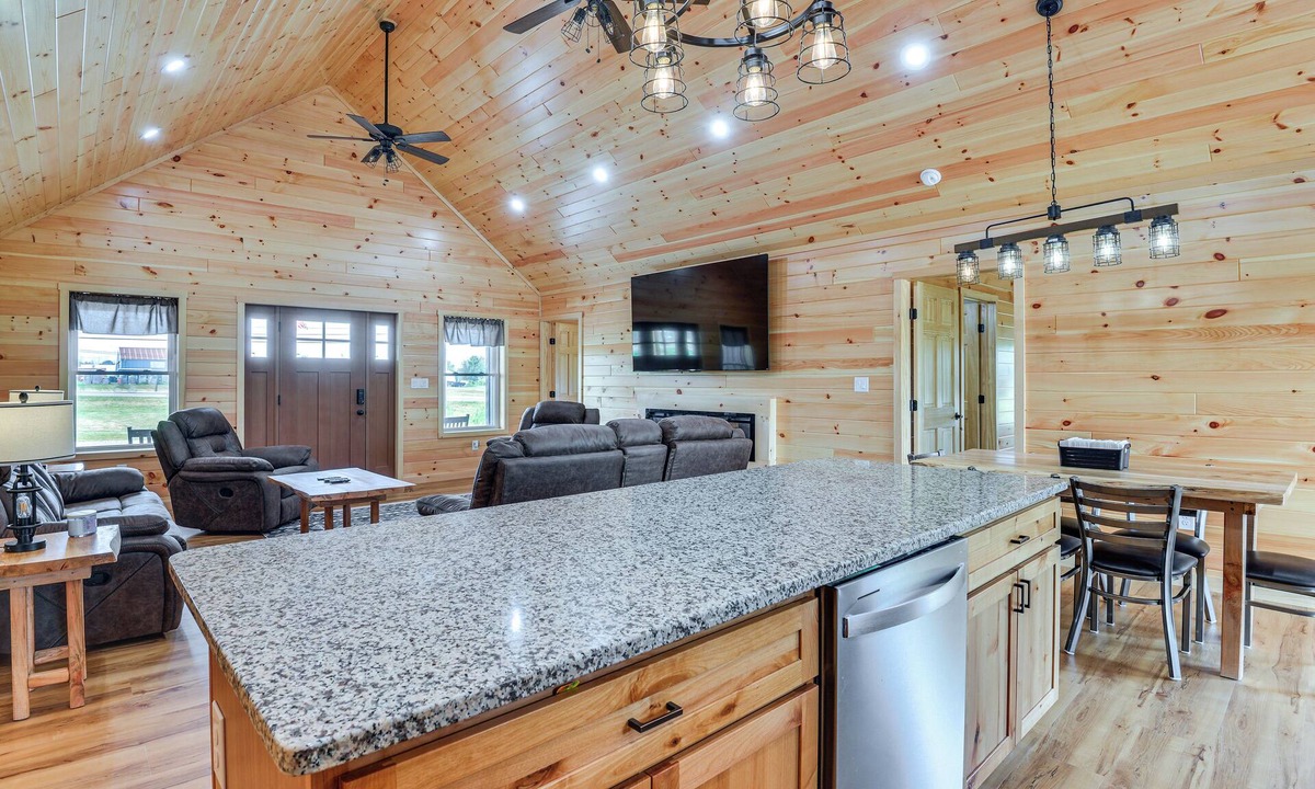 Frontenac Cottage | 3 Mi to St Lawrence River: Spacious Ranch Home