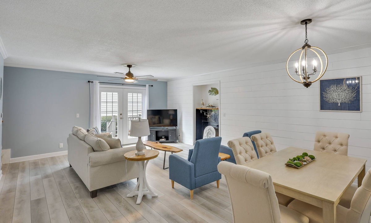 Saint Simons Island Apartment | 3 Mi to St Simons Beach: Gem w/Pool Access & Deck