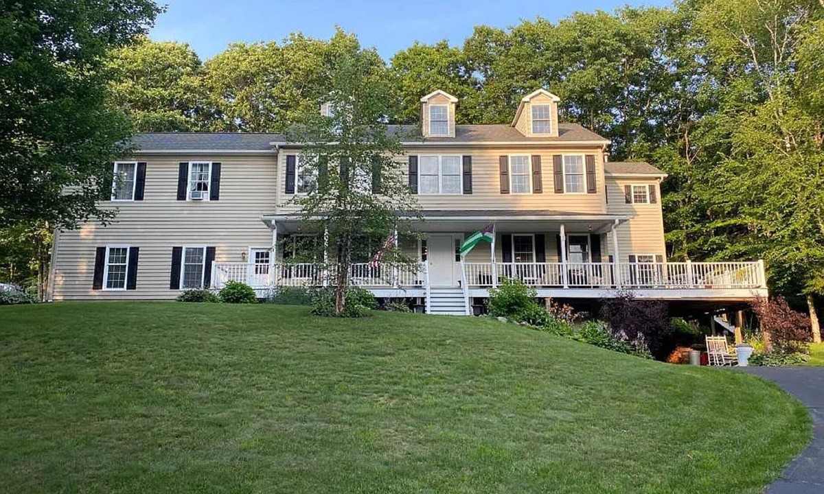 Fly Creek House | 3 min. to Dreams Park, 33 ft. Long Heated Pool, Clean and Updated. Fun & Private