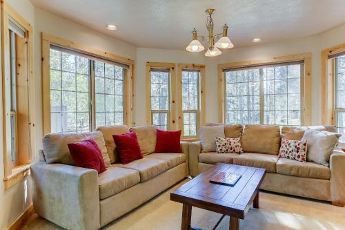 Deer Park House | 3 Mt Baker