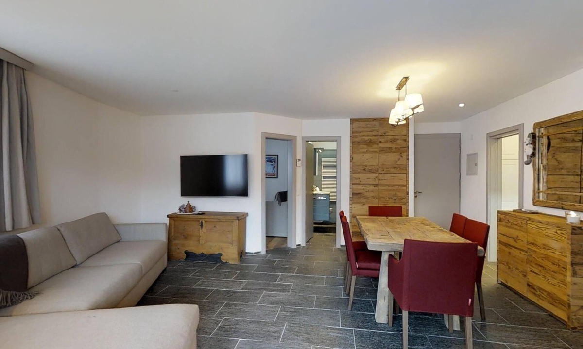 Celerina-Schlarigna Apartment | 3-room apartment on the ground floor, about 90 m2.