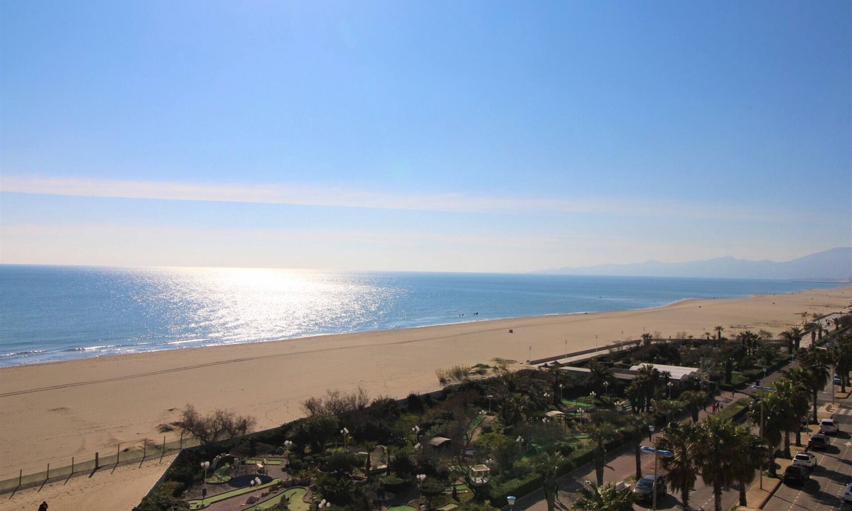 Le Grand Large Apartment | 3 room apartment with sea view and parking space